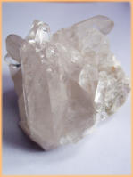 Ersatz für einen echten Diamanten ( Bergkristall )